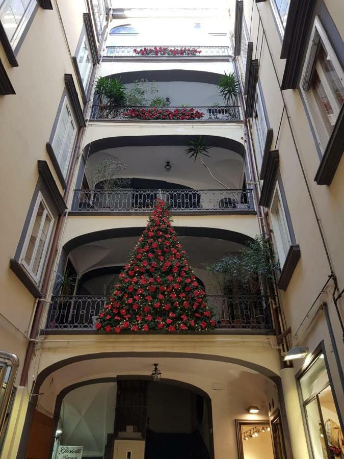 Napoli A Chiaia Apartamento Exterior foto