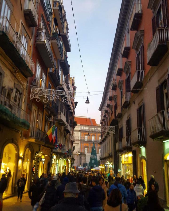 Napoli A Chiaia Apartamento Exterior foto